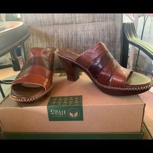 Naturalizer N5 Comfort Leather Sandal Heels